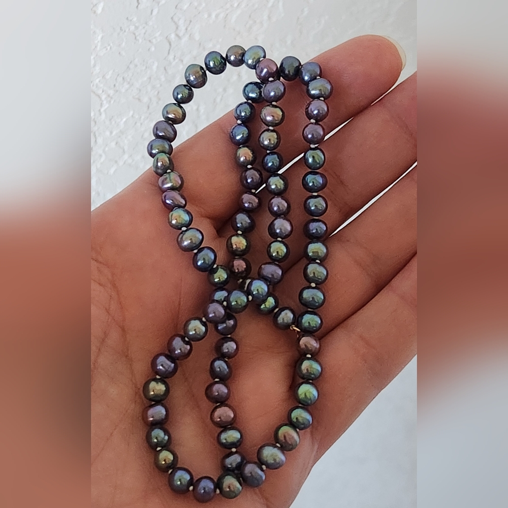 Gorgeous 10Kt Yellow Gold JCM 4MM Black Freshwater Pearl Necklace 17 1/3 Inch